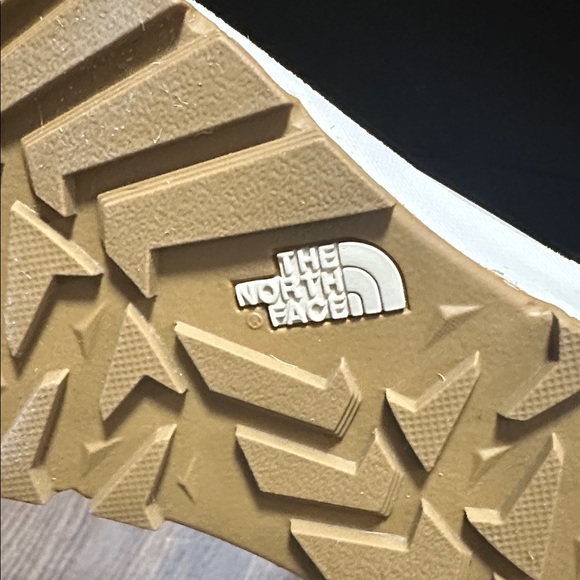 The North Face Thermoball Progressive Zip 2 Waterproof Booties Size 7 NWOT - Picture 10 of 16